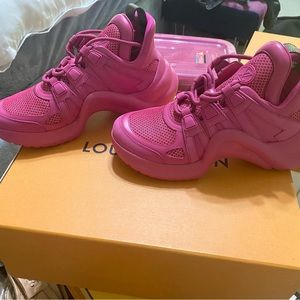 Louis Vuitton arch light sneakers